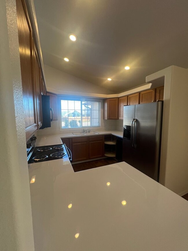 Building Photo - 3 bedroom 2 bath in a beautiful, spacious Meridian Neighborhood!