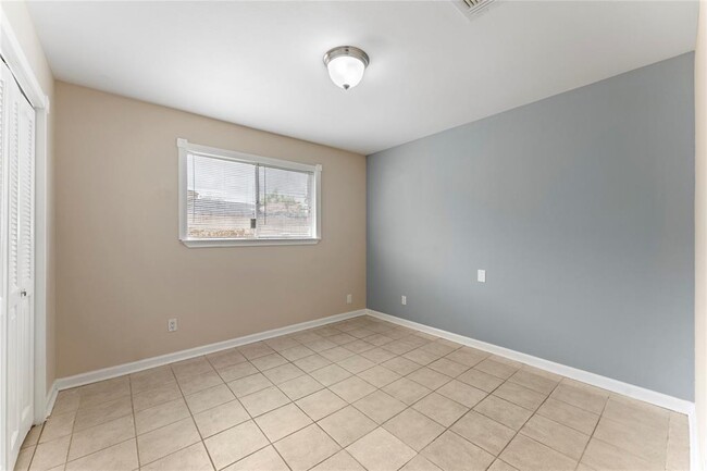 Building Photo - 1326 Kappa St
