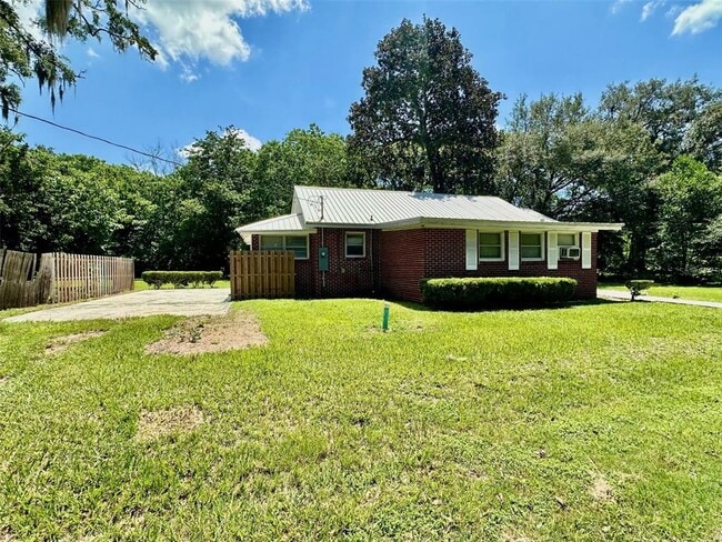 Building Photo - 13404 NW 154th Ave