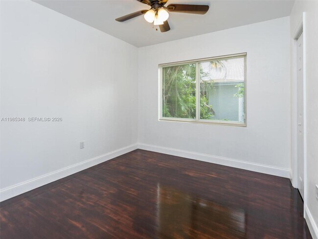 Building Photo - 6300 NW 41st St