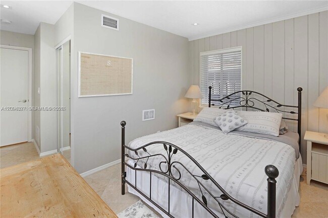 Building Photo - 1147 Buchanan St