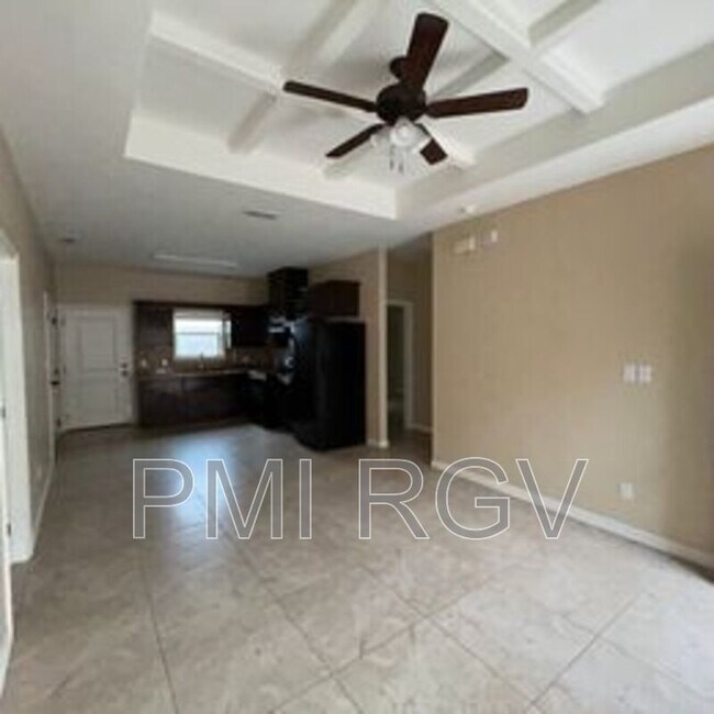 Building Photo - 2601 E Garfield Ave