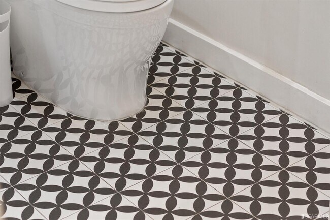 Building Photo - 1620 Broadway