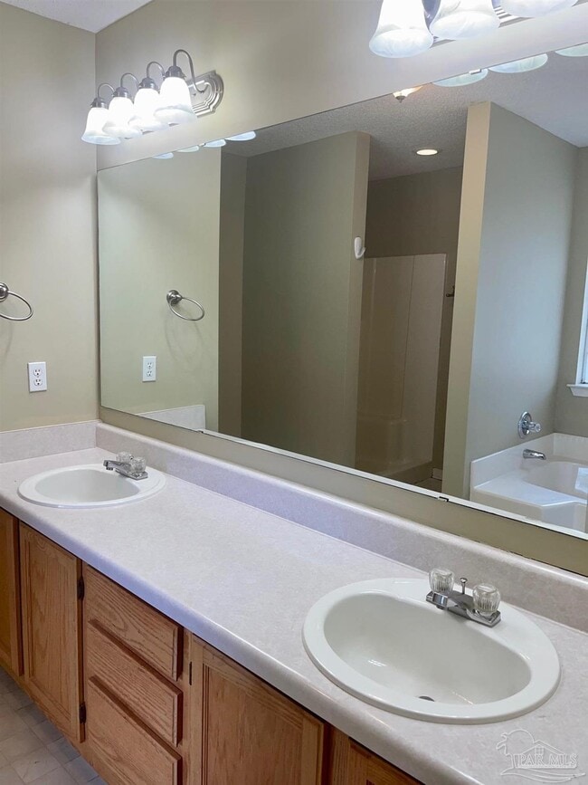 Building Photo - 5162 Goshawk Dr