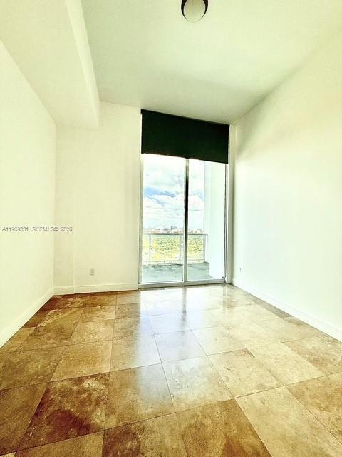 Building Photo - 2525 SW 3rd Ave