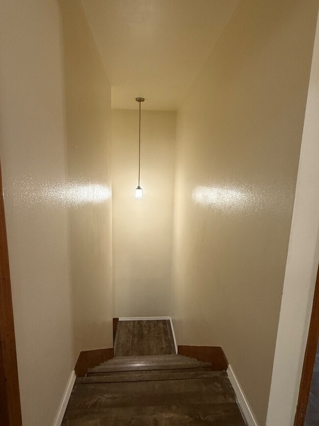 Building Photo - 9260 Roy St