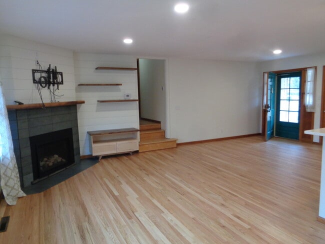 Building Photo - 1008 S Glenwood Ave