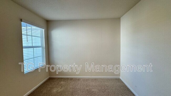 Building Photo - 443 Coastline Wy