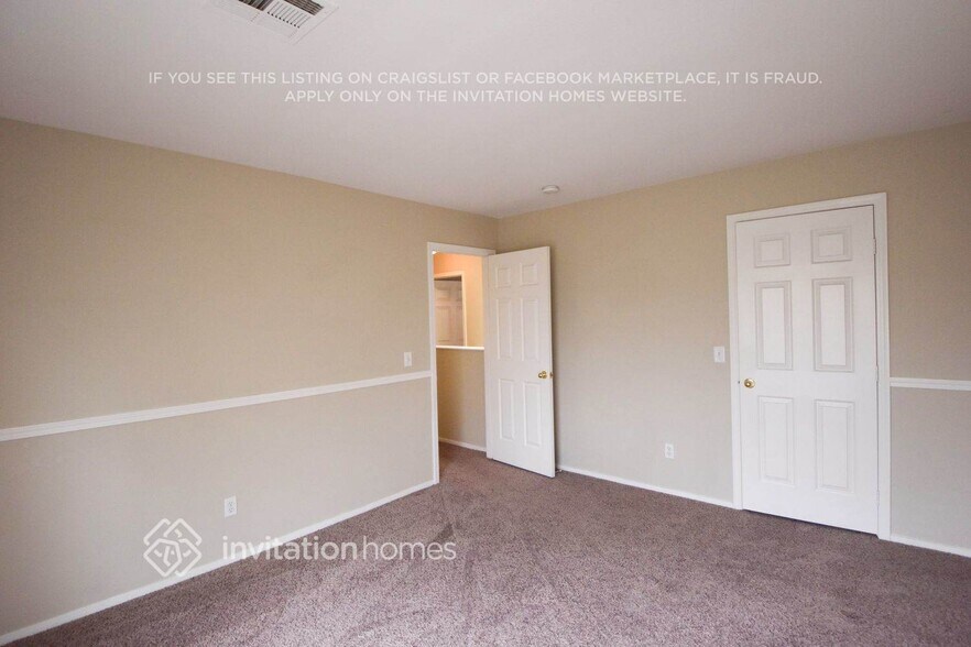 Building Photo - 672 Barbary Coast Ave