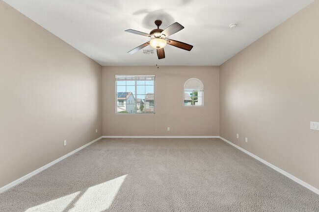 Building Photo - Spacious 3-Bedroom + Loft Home with Mounta...