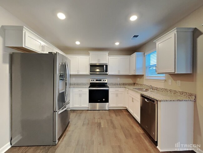 Building Photo - 283 Millen Dr
