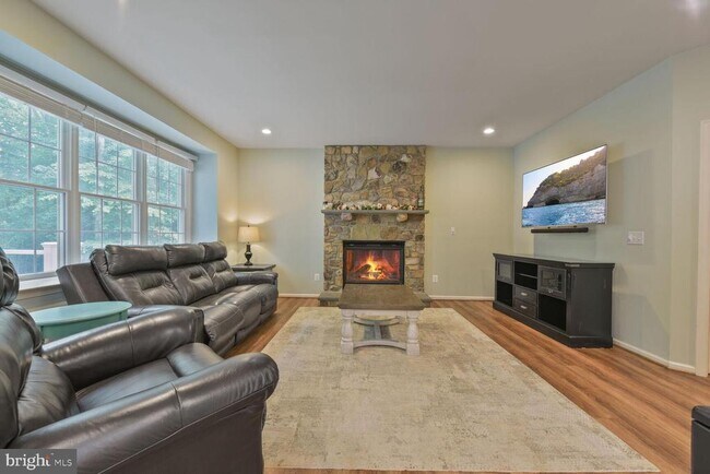 Building Photo - 5907 Tulloch Spring Ct