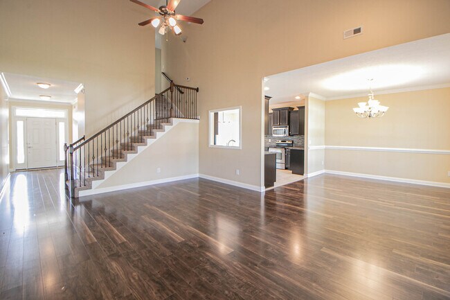 Building Photo - 809 Carousel Ct