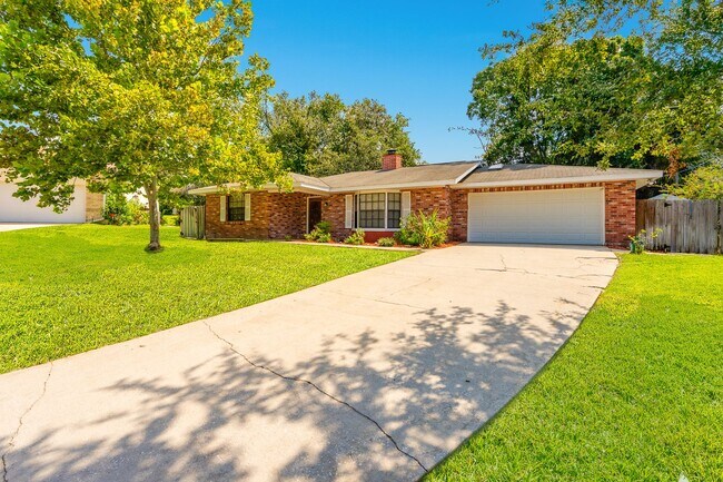 Building Photo - Charming 3BR/2BA Single-Family Home in Por...