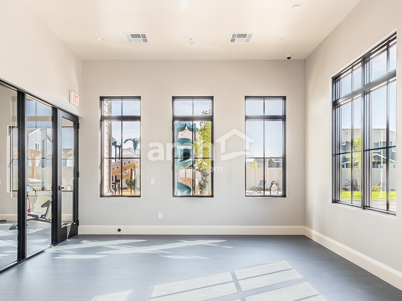 Building Photo - 9486 W Bowie Ct