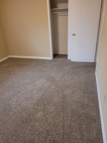 Building Photo - 2215 Kevin Ct