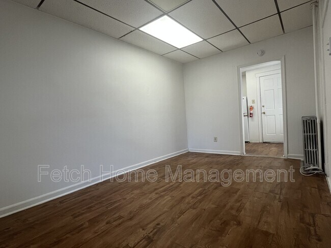 Building Photo - 521 Lehman St