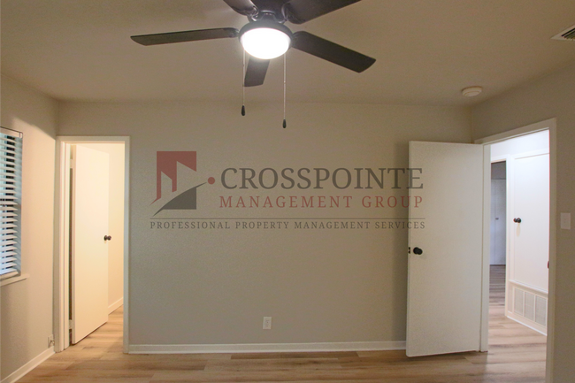 Building Photo - Remodeled 3-Bedroom, 1.5-Bath Retreat in North East Tyler!