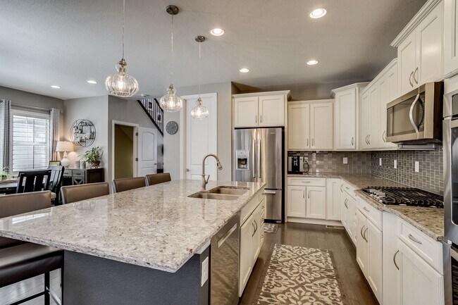 Building Photo - Large single family home in Central Park.