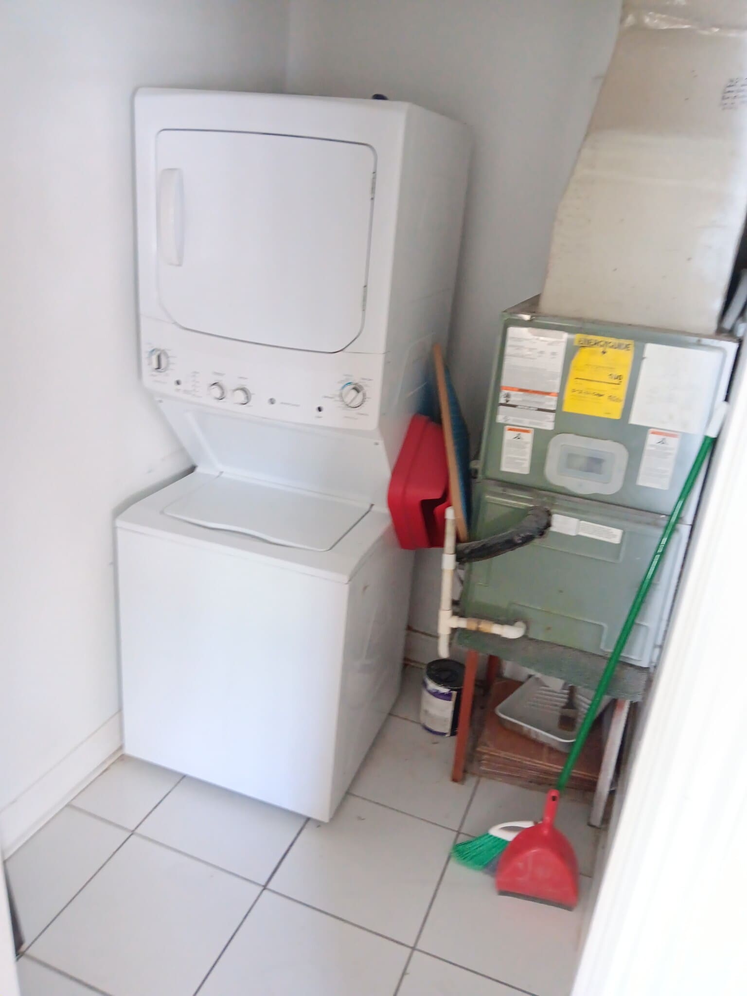 Building Photo - 6940 NW 173rd Dr