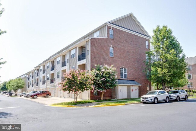 Building Photo - 2322 Merseyside Dr
