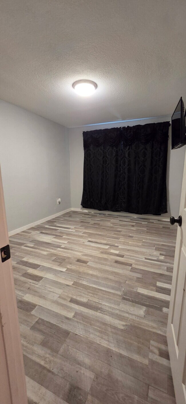 Building Photo - 1st Street