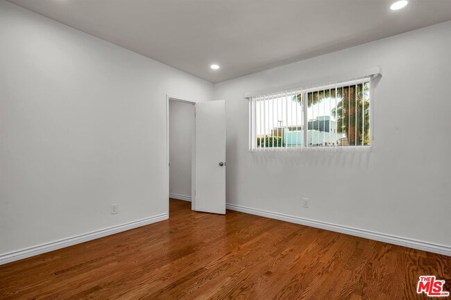 Building Photo - 5350 S Slauson Ave