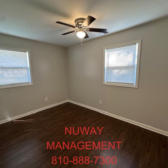 Building Photo - AVAILABLE NOW - 3 bedroom house in Grand Blanc