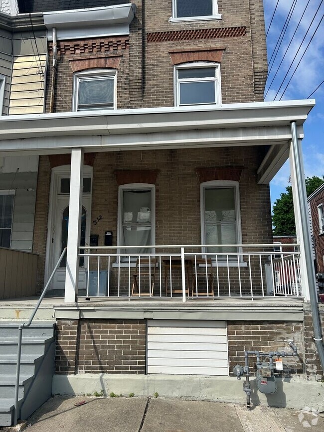Building Photo - 312 N 14th St