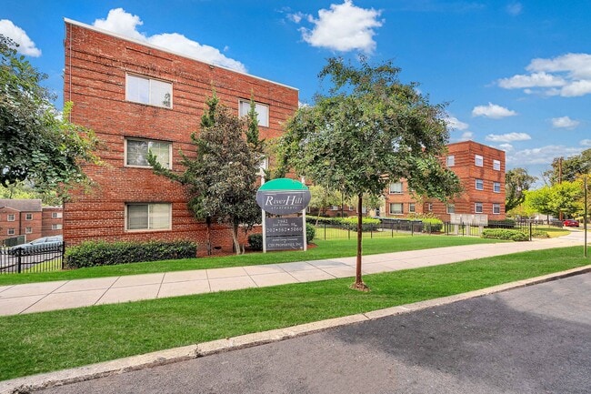 Building Photo - River Hill Apartments