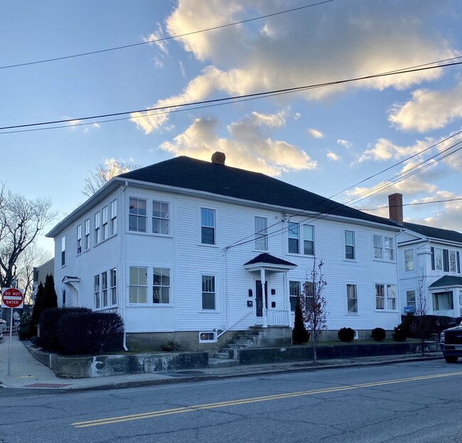 Building Photo - 199 Merrimac St