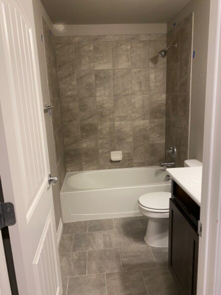 Building Photo - 5383 Homeward Dr