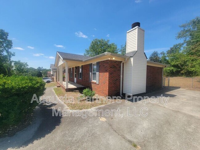 Building Photo - 2803 Ptarmigan Rd