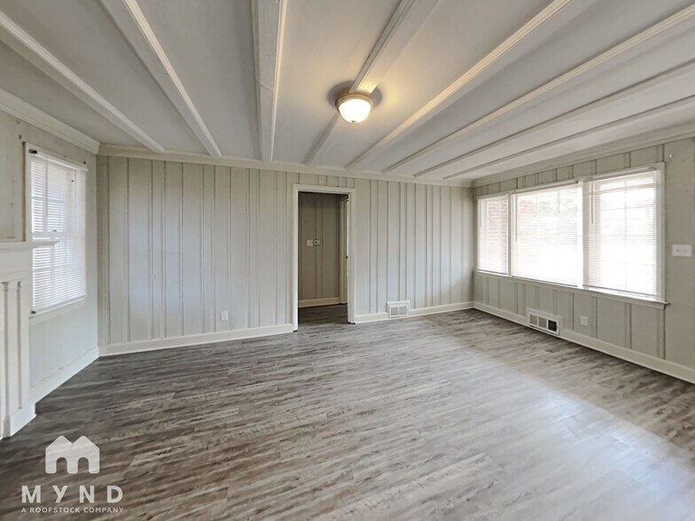 Building Photo - 286 Lumpkin St