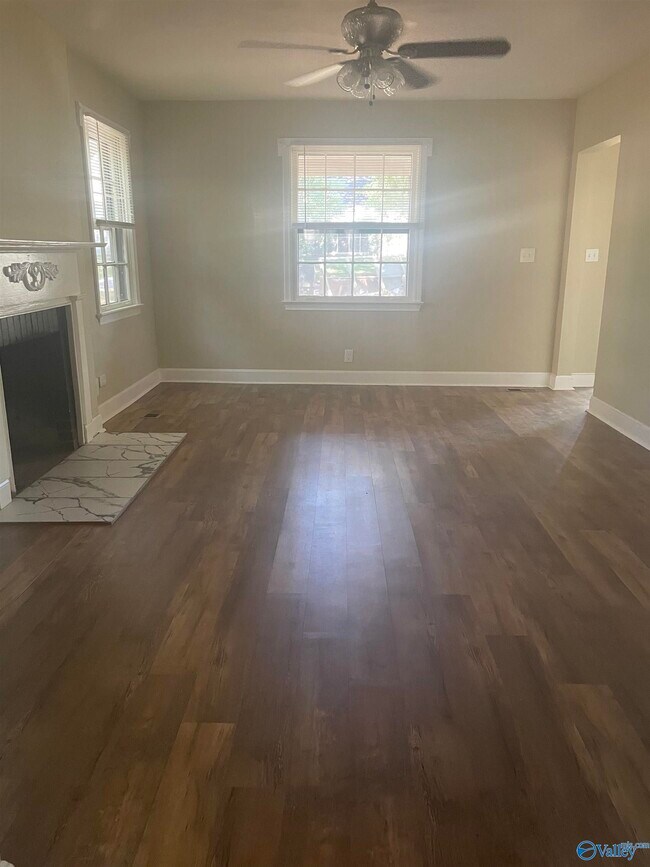 Building Photo - 2018 Sewanee Rd SW