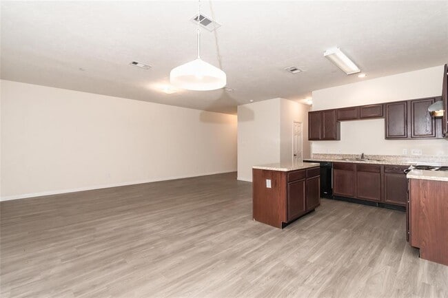 Building Photo - 3915 Lexington Grove Ct