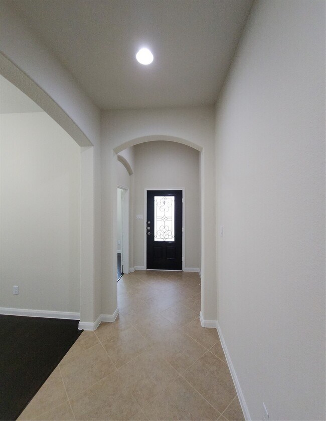 Building Photo - 10022 Western Pine Trail