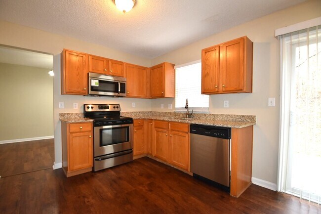 Building Photo - 2074 Chapel Creek Rd SW