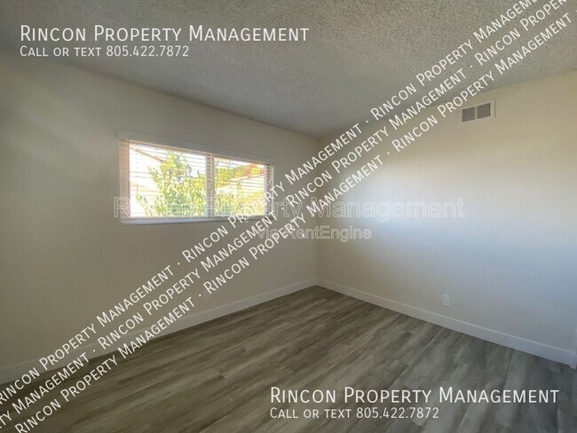 Building Photo - 555 Skyline Rd