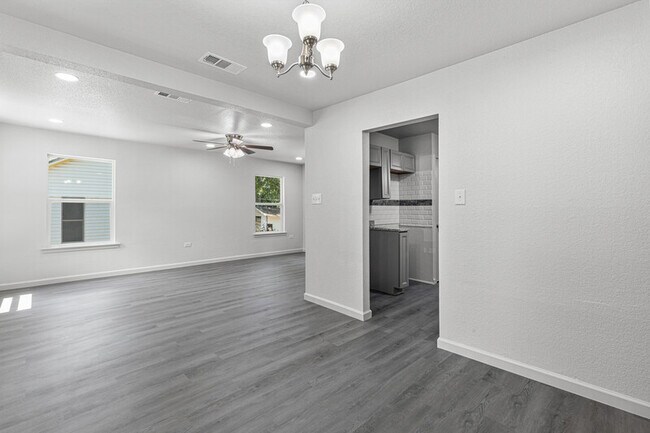 Building Photo - 2509 N 29th St