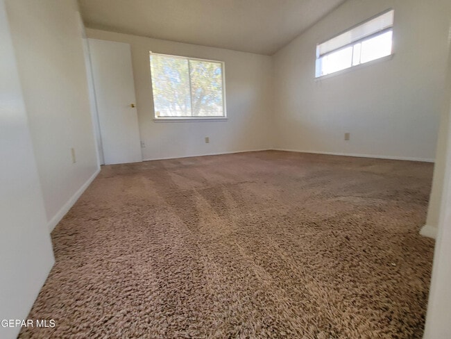 Building Photo - 7204 Alto Rey Ave