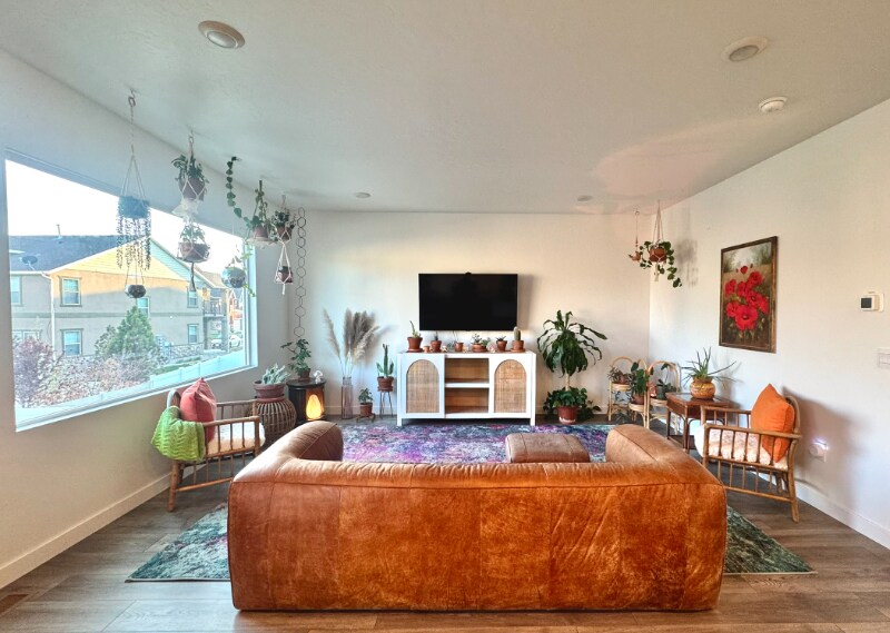 Building Photo - 3923 W Rock Is Ave