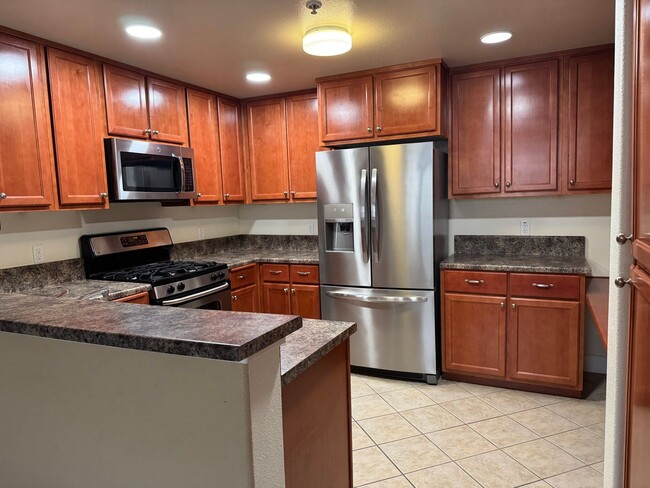 Building Photo - 1 bedroom Condo at The Phoenician w/ new carpet