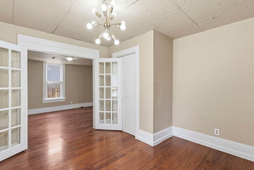 Building Photo - 312 N 24th St