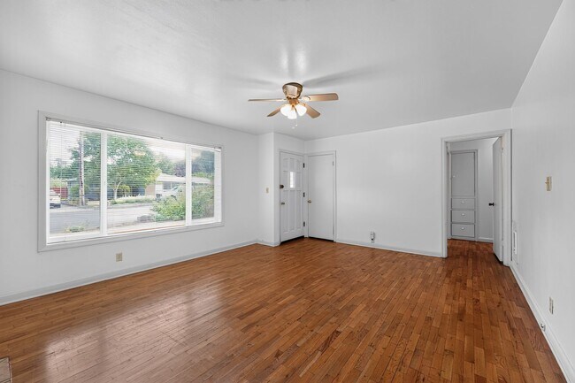 Building Photo - 2803 17th Ave