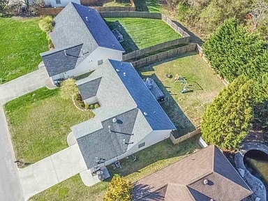 Building Photo - 2447 Brierbrook Ln