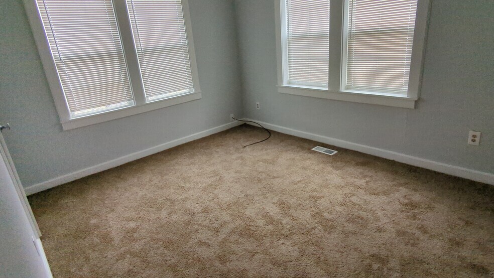 Building Photo - 1306 N 34th St