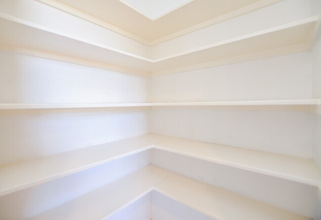 Building Photo - 21210 Woodland Green Dr