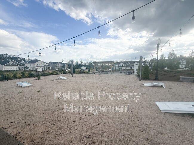 Building Photo - 124 Kobus Ct