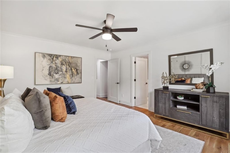 Building Photo - 496 Glenwood Pl SE